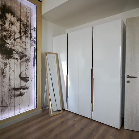 Alfred Sky Smart Apartment 29Th Spa Included Скоп'є Екстер'єр фото